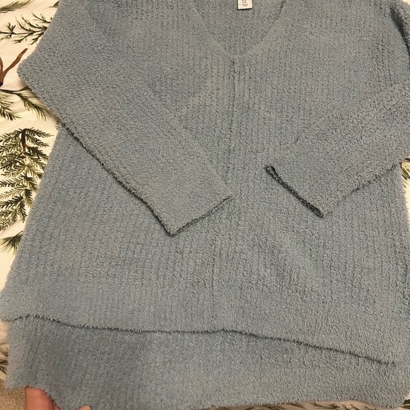 cupcakes & cashmere Soft Blue V-Neck Sweater - Picture 2 of 4